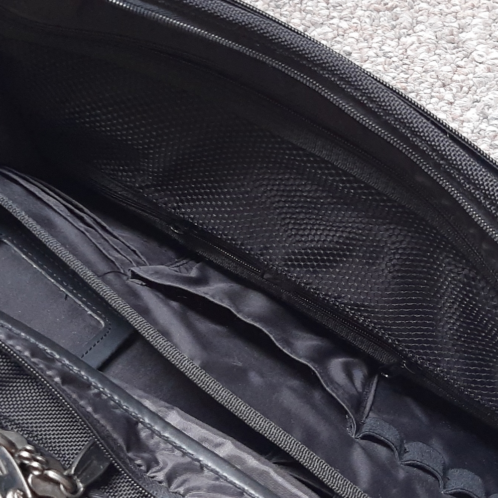 Atlantic Wheeled Briefcase. - Picture 14 of 15